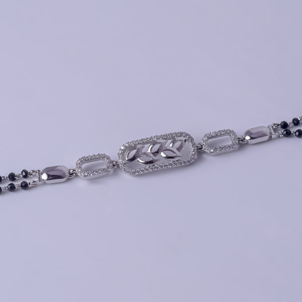 Regal Leaf Frame Silver Mangalsutra Bracelet