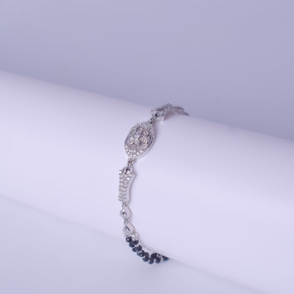 Floral Sparkle Black Bead Bracelet