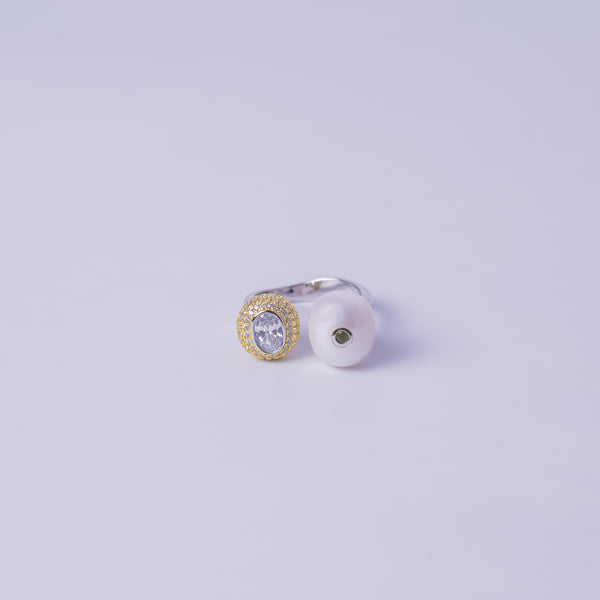 Pearl Glow Dual Elegance Ring
