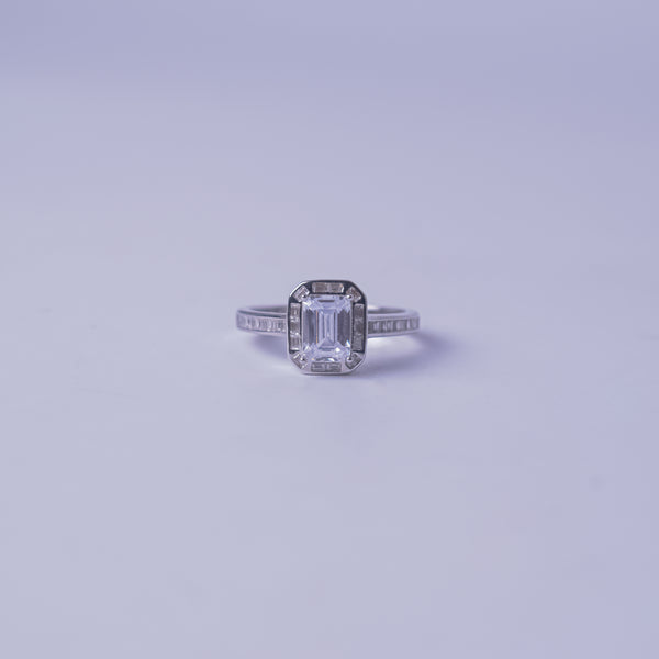 Emerald Halo Luxe Ring